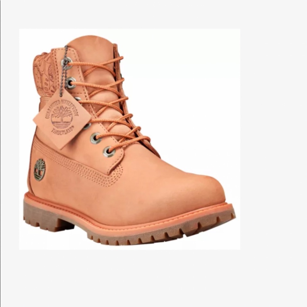 Women’s Coral Timberlands Size 9.5